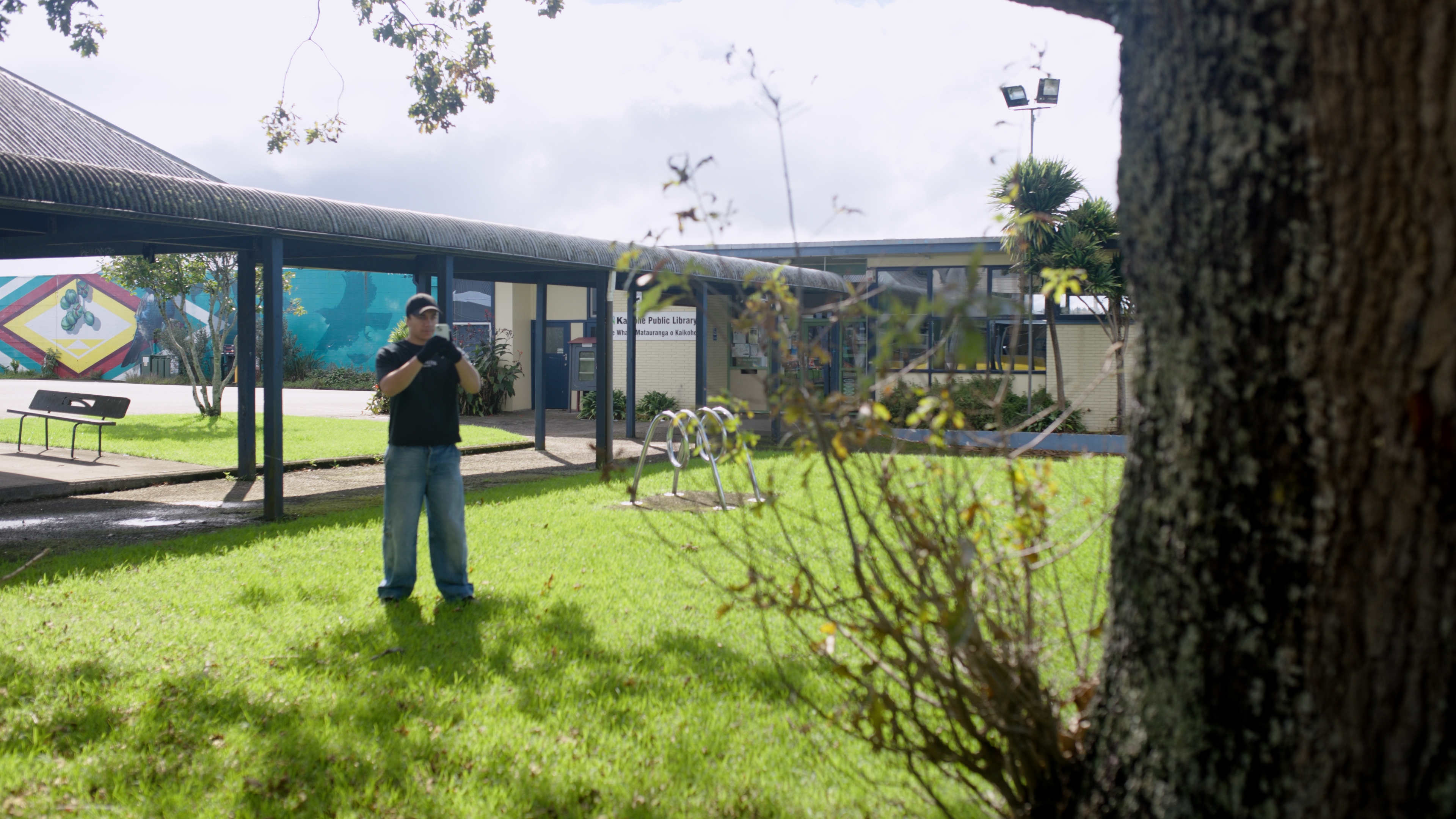 Sequence 01 00 01 18 06 Still016