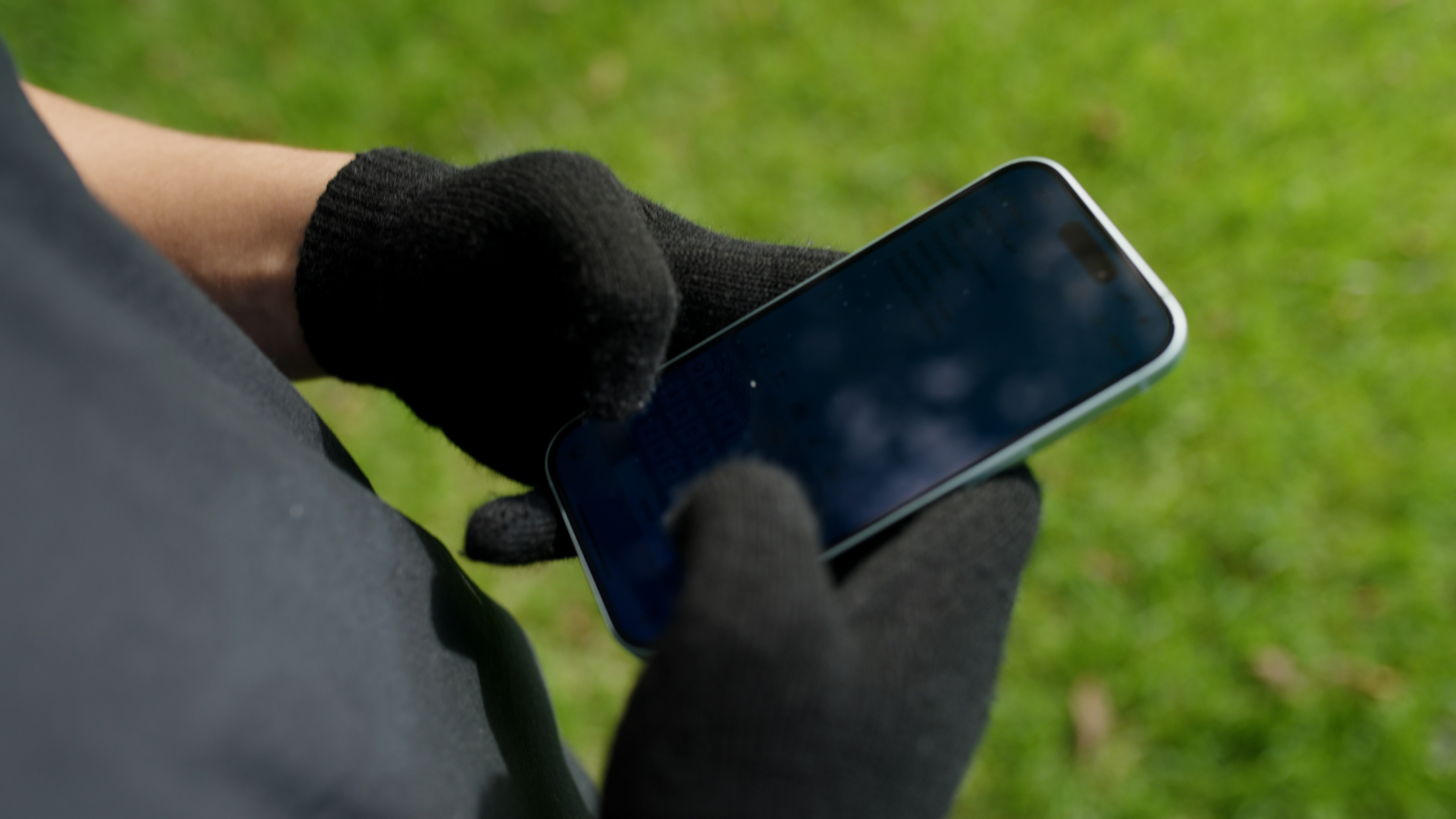 Sequence 01 00 01 32 19 Still018