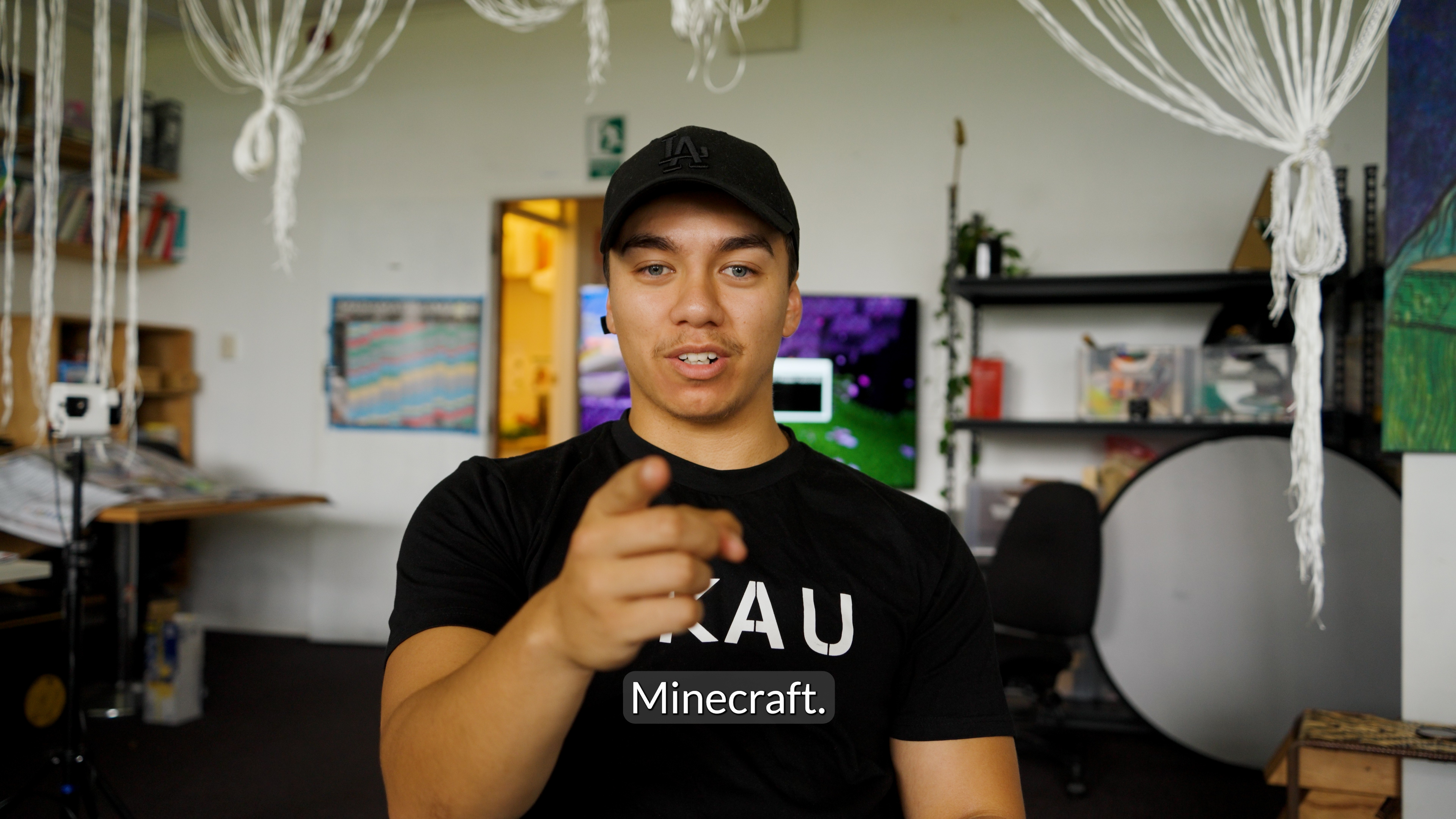 Sequence 01 00 04 21 20 Still001